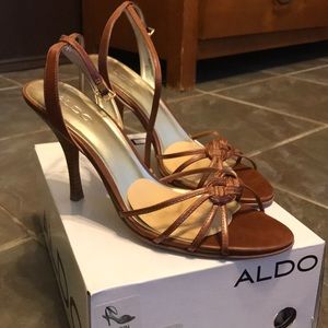 Aldo tan leather heels 10